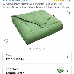 Never used green comforter, size Twin / Twin XL